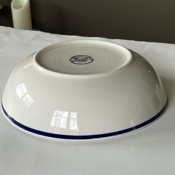 Gibson Everyday China “Tavernware Blue” 9 in serving/vegetable bowl - Picture 3 of 5